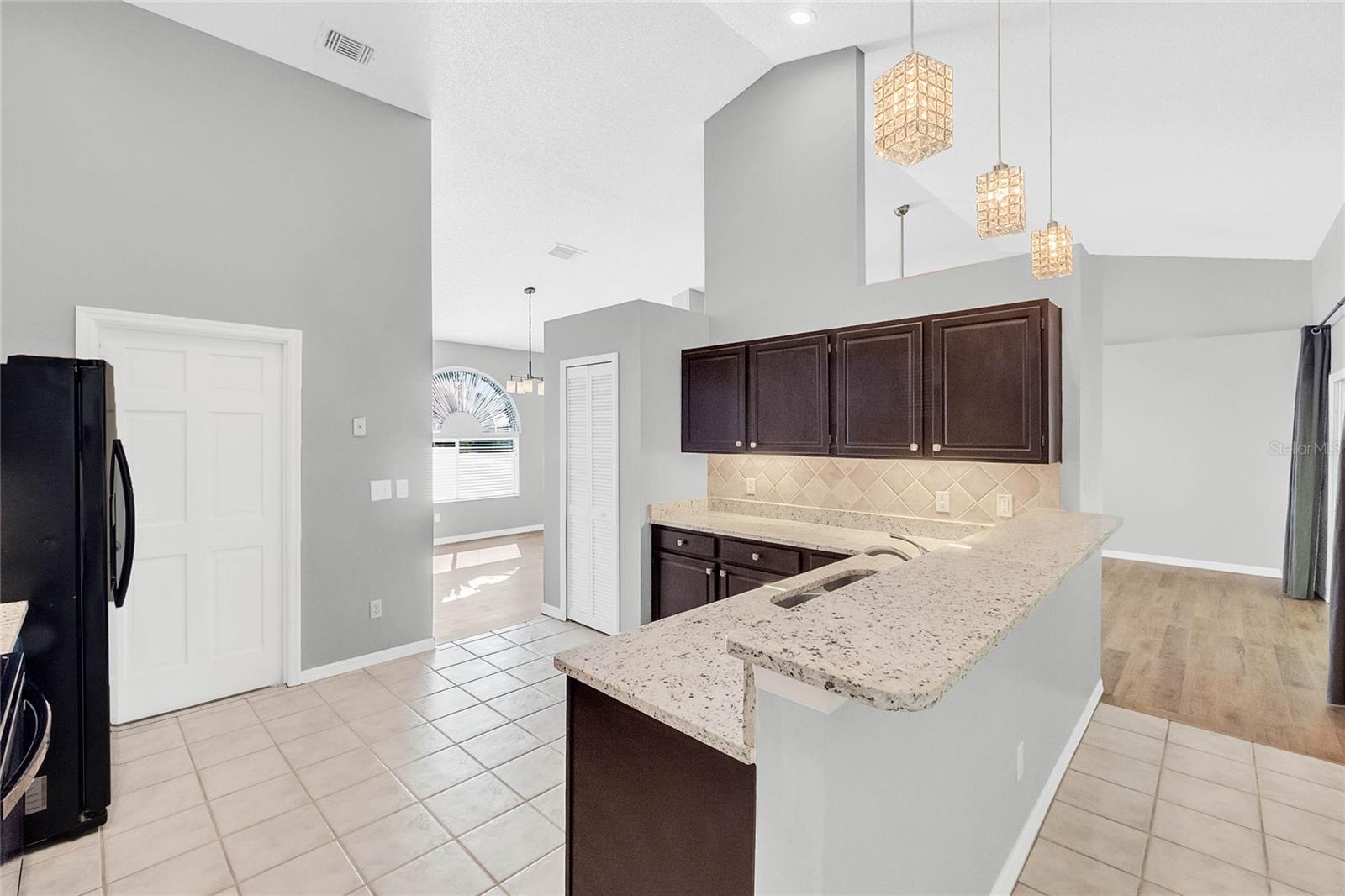 Image 6 of 21 For 2614 Gilsom Court