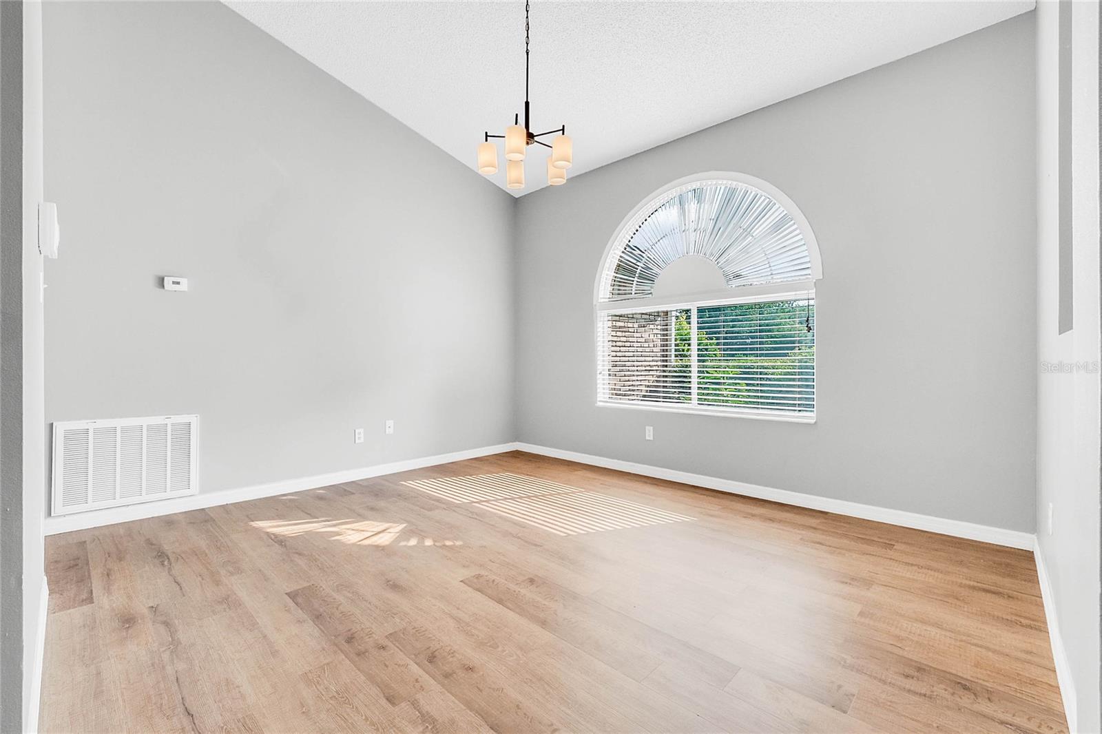 Image 8 of 21 For 2614 Gilsom Court