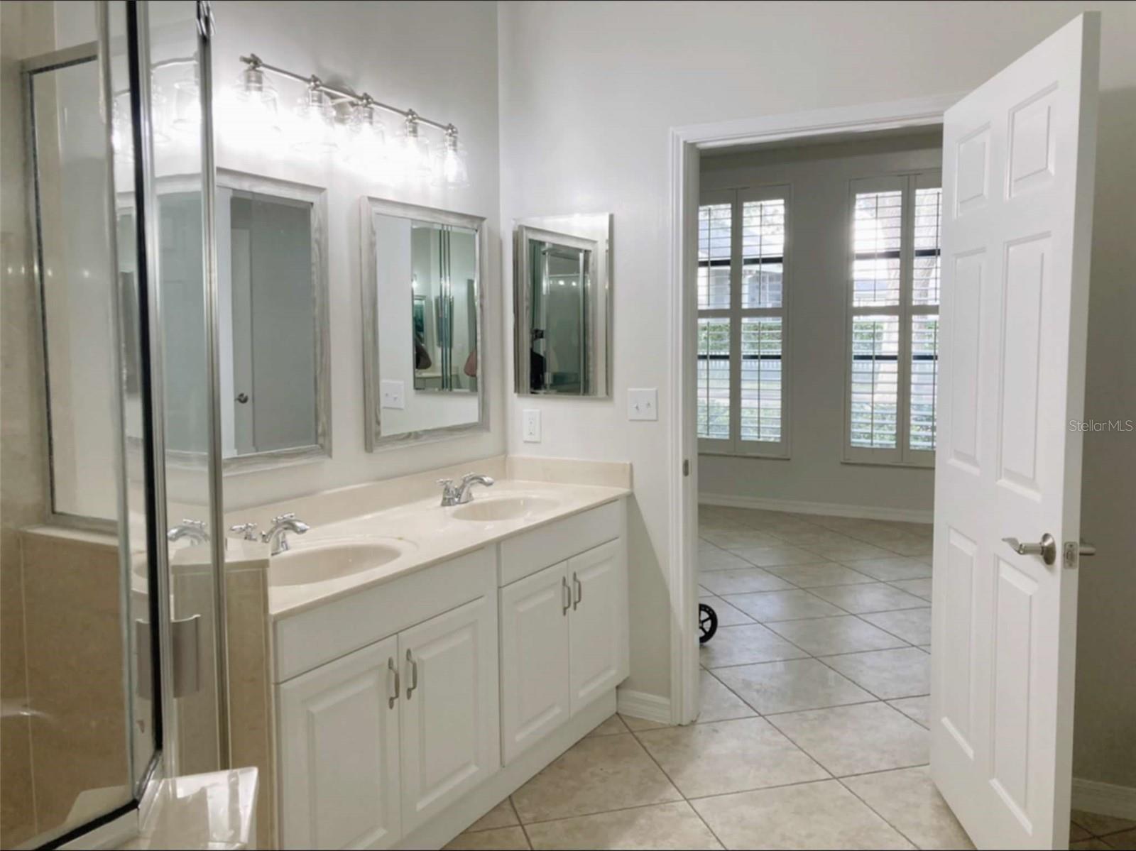 Image 10 of 30 For 949 Westpark Drive 107