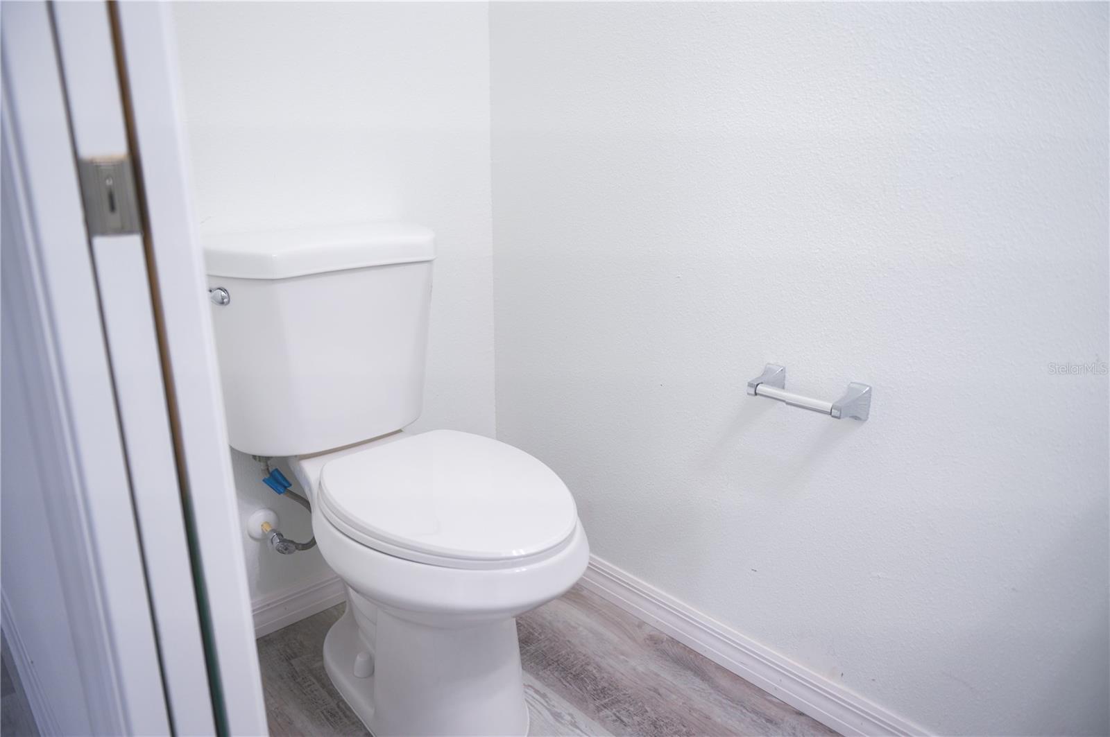 Image 42 of 48 For 2514 Lawrence Court