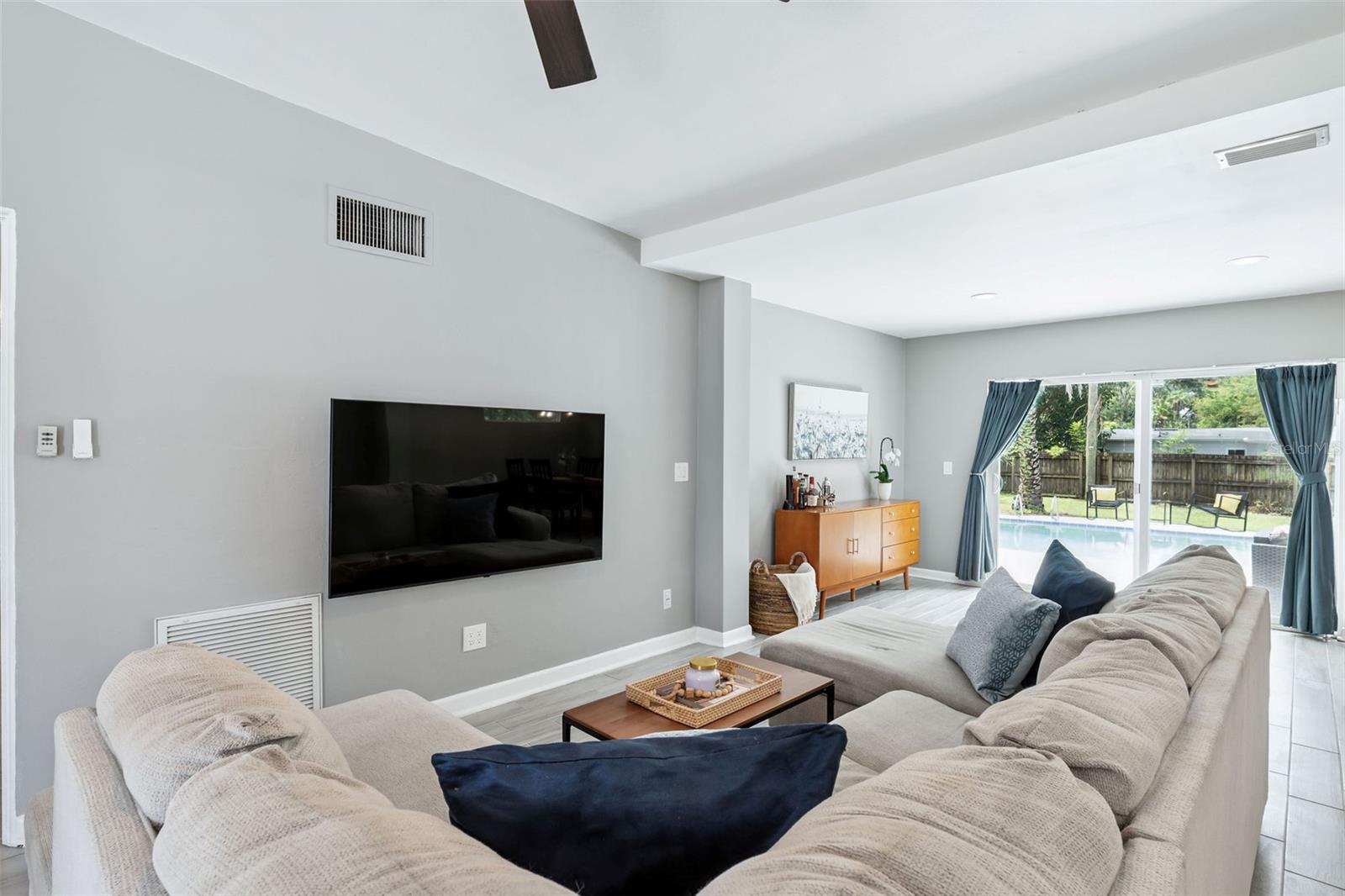 Image 5 of 38 For 2516 Hargill Drive