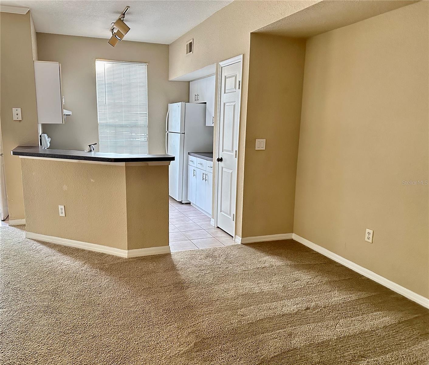 Image 5 of 25 For 6324 Raleigh Street 704