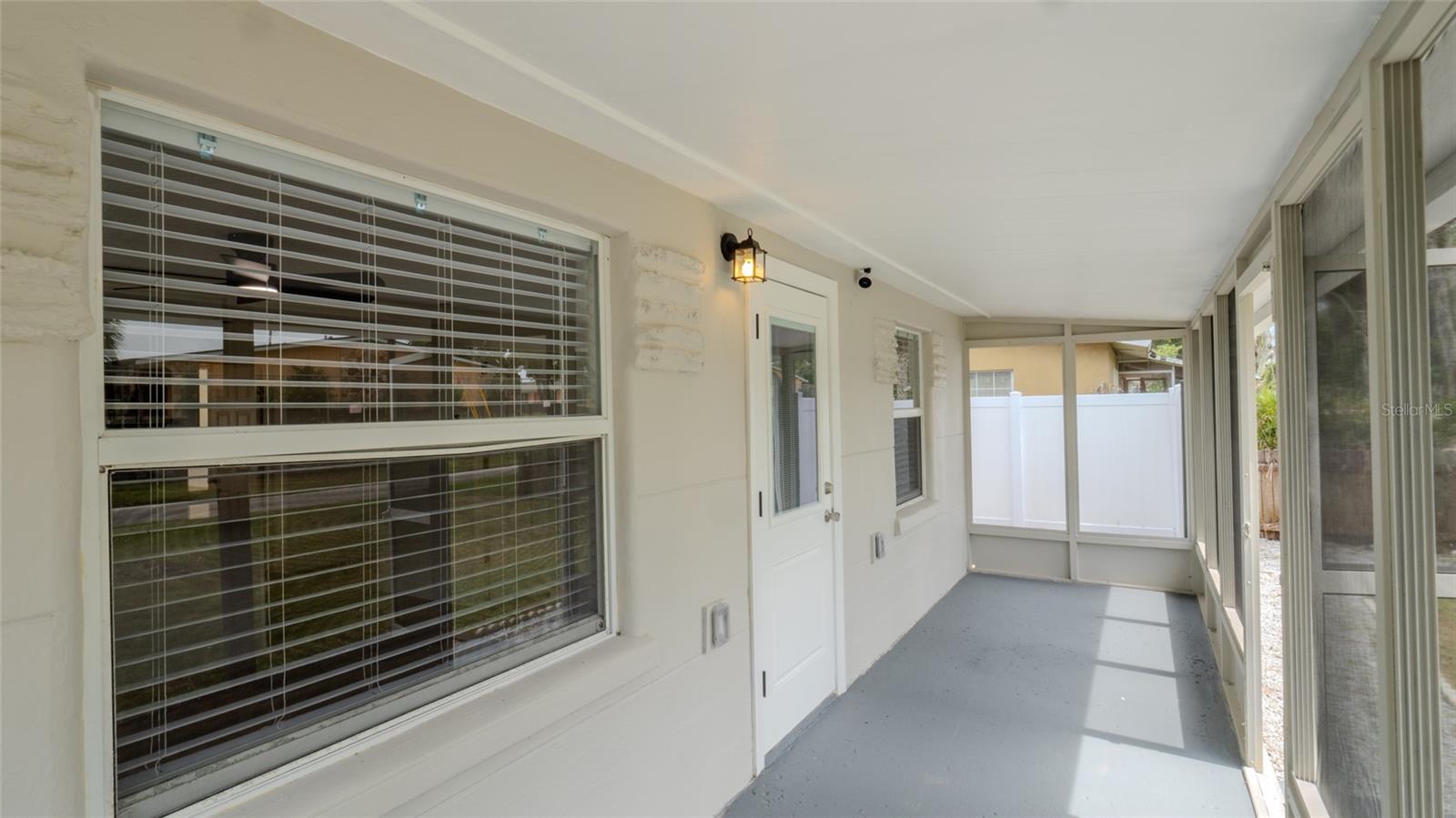 Listing photo id 9 for 7635 Pier Road