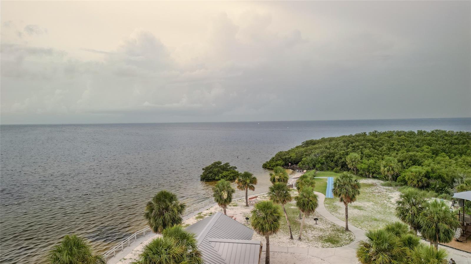 Listing photo id 18 for 7635 Pier Road