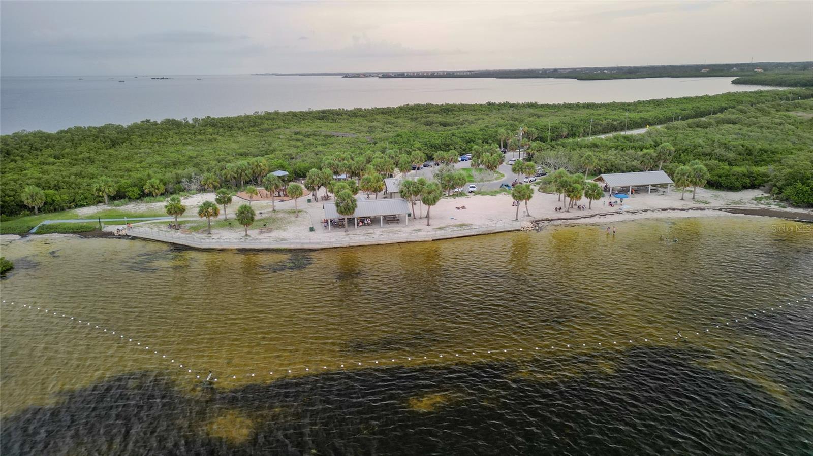 Listing photo id 19 for 7635 Pier Road