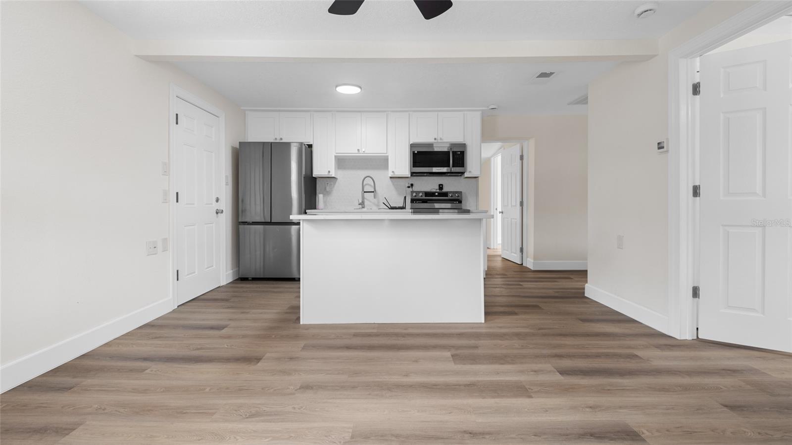 Listing photo id 1 for 7635 Pier Road