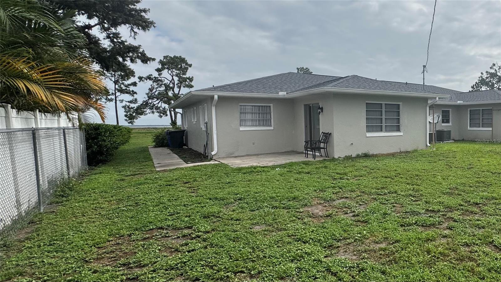 Image 13 of 13 For 2307 Lakeshore Boulevard 2309