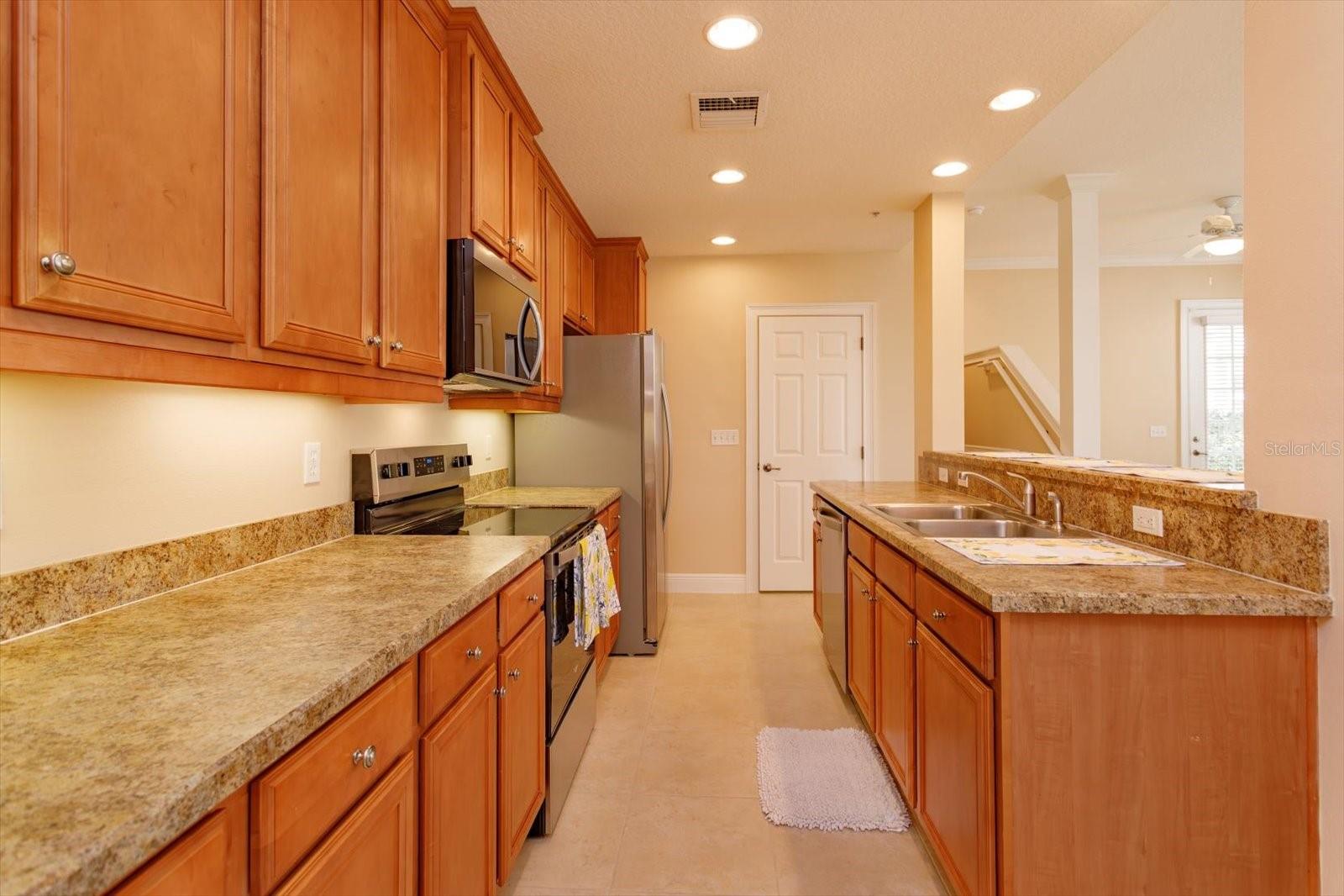 Image 11 of 32 For 1460 Lake Baldwin Lane B