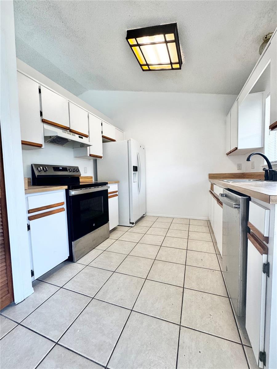 Image 7 of 12 For 5131 Kati Lynn Drive