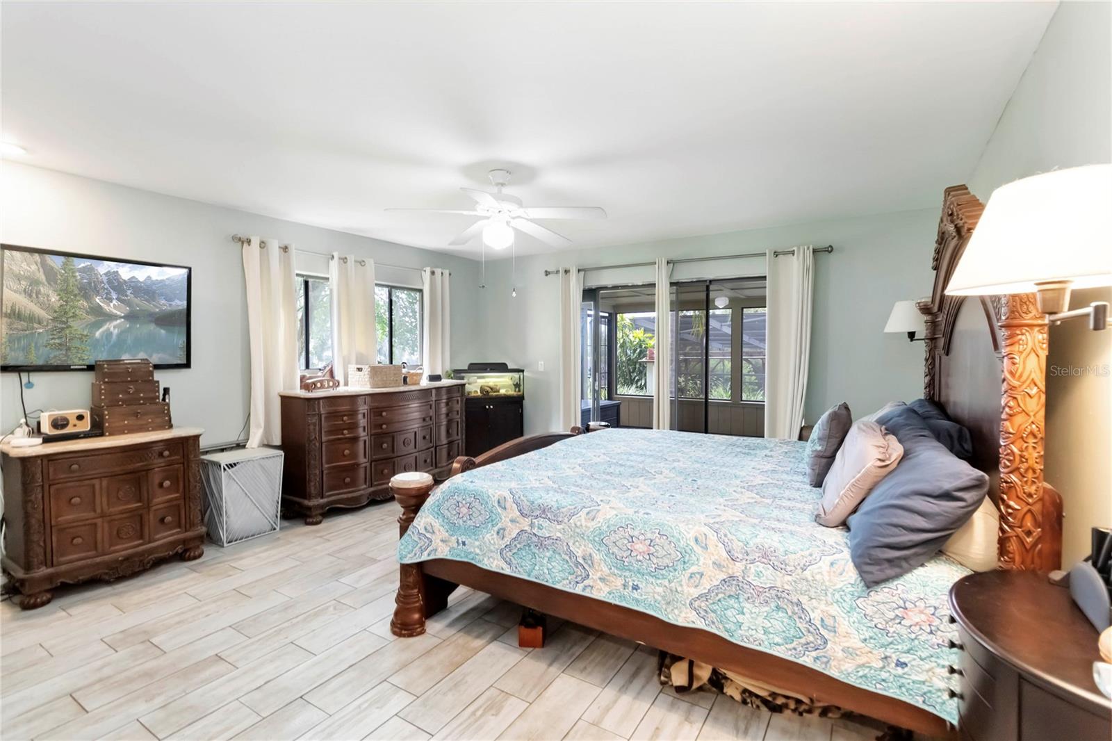 Image 12 of 44 For 11210 Elderberry Court