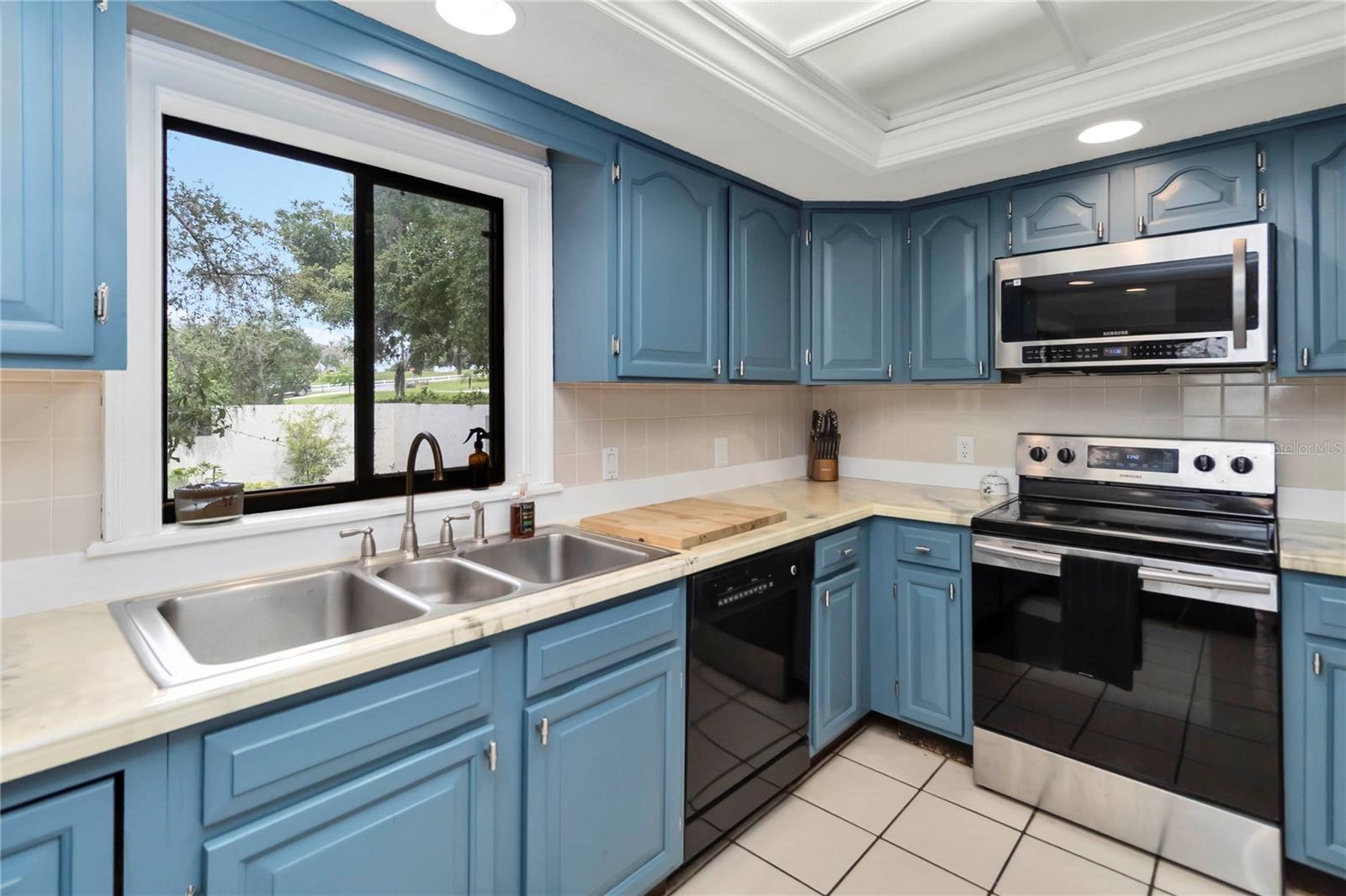 Image 24 of 44 For 11210 Elderberry Court