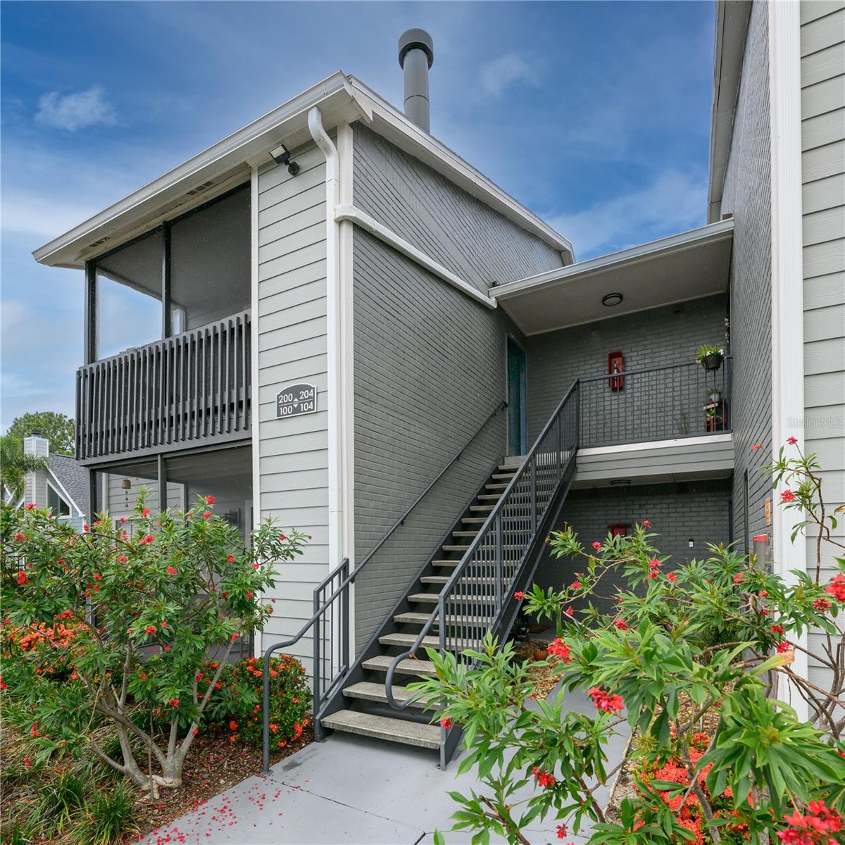 Image 24 of 33 For 3700 Idlebrook Circle 200