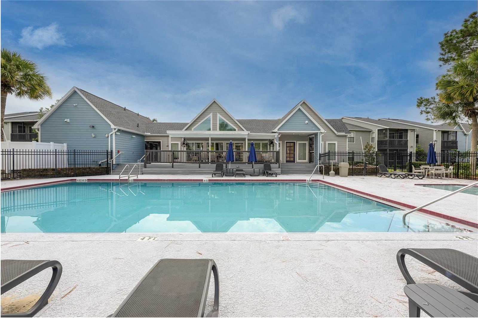Image 27 of 33 For 3700 Idlebrook Circle 200