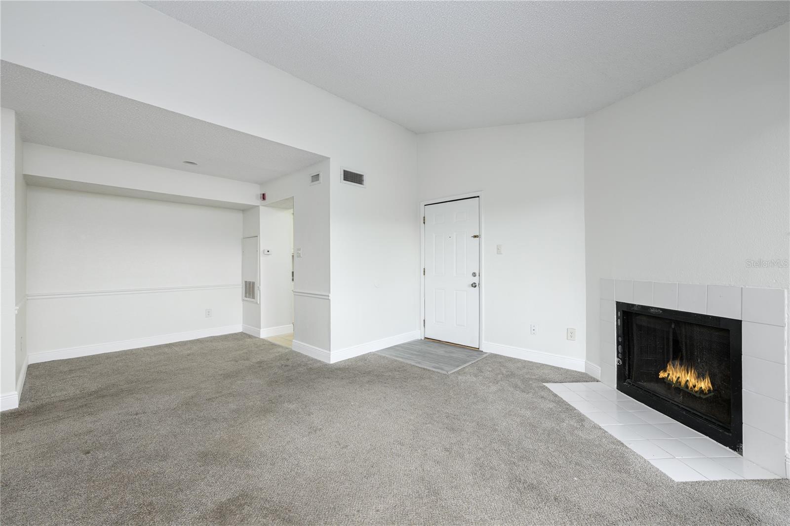 Image 8 of 33 For 3700 Idlebrook Circle 200