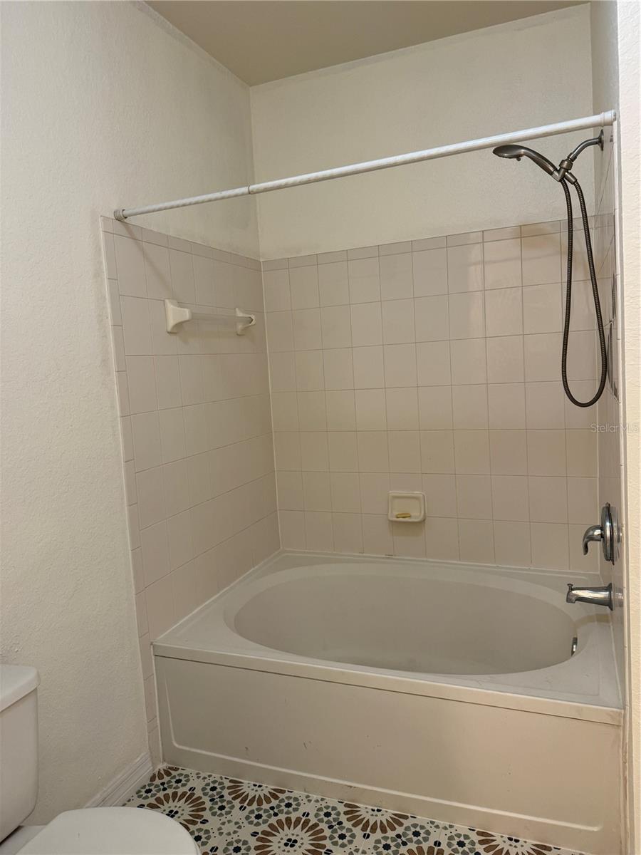 Image 12 of 15 For 2314 Midtown Terrace 1128