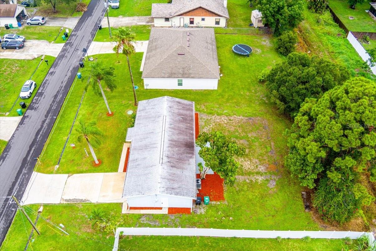 Image 36 of 41 For 711 Northwest Riverside Dr