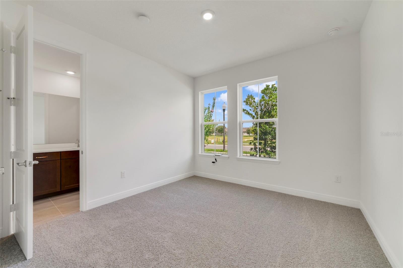 Image 8 of 19 For 3052 Water Clover Court