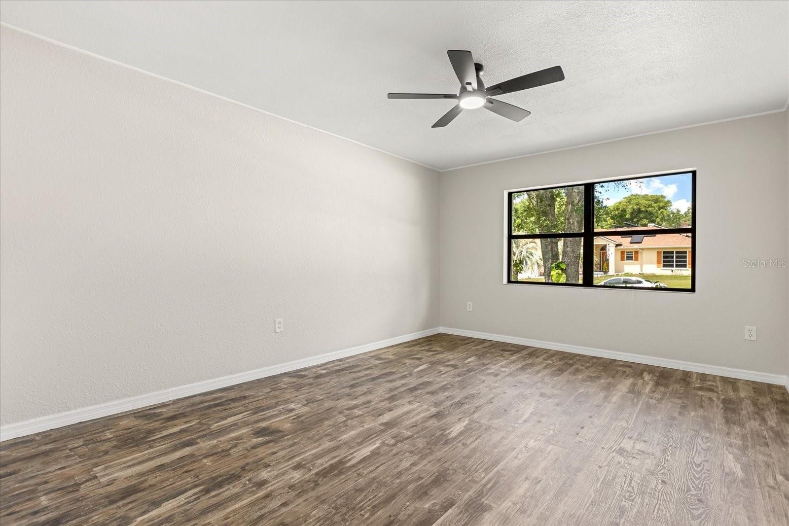 Image 19 of 27 For 575 Lake Mccoy Drive