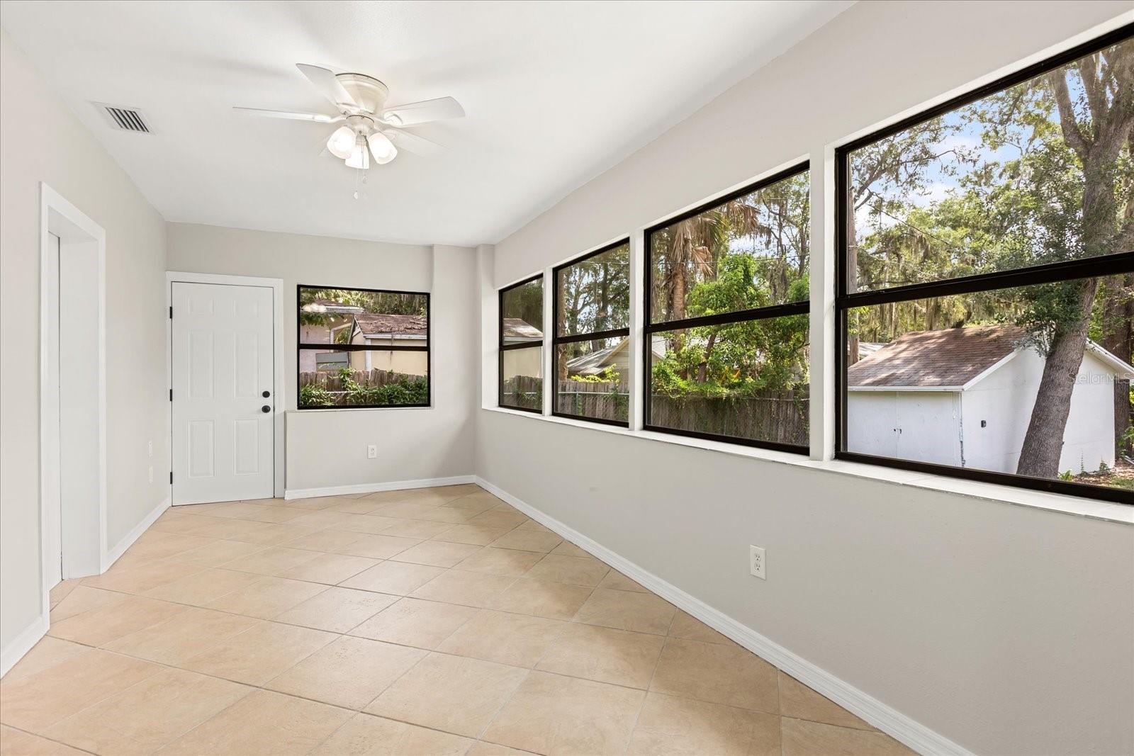 Image 4 of 27 For 575 Lake Mccoy Drive