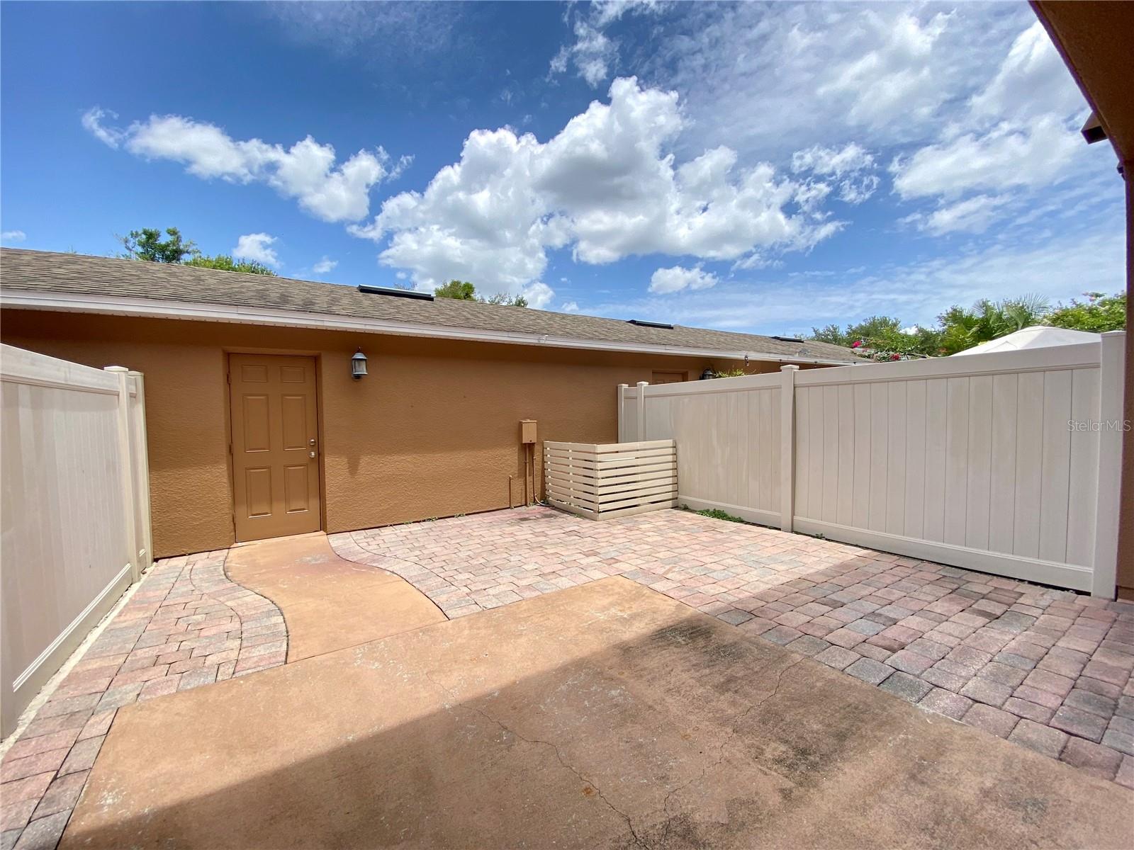 Image 16 of 22 For 7620 Sutherton Lane