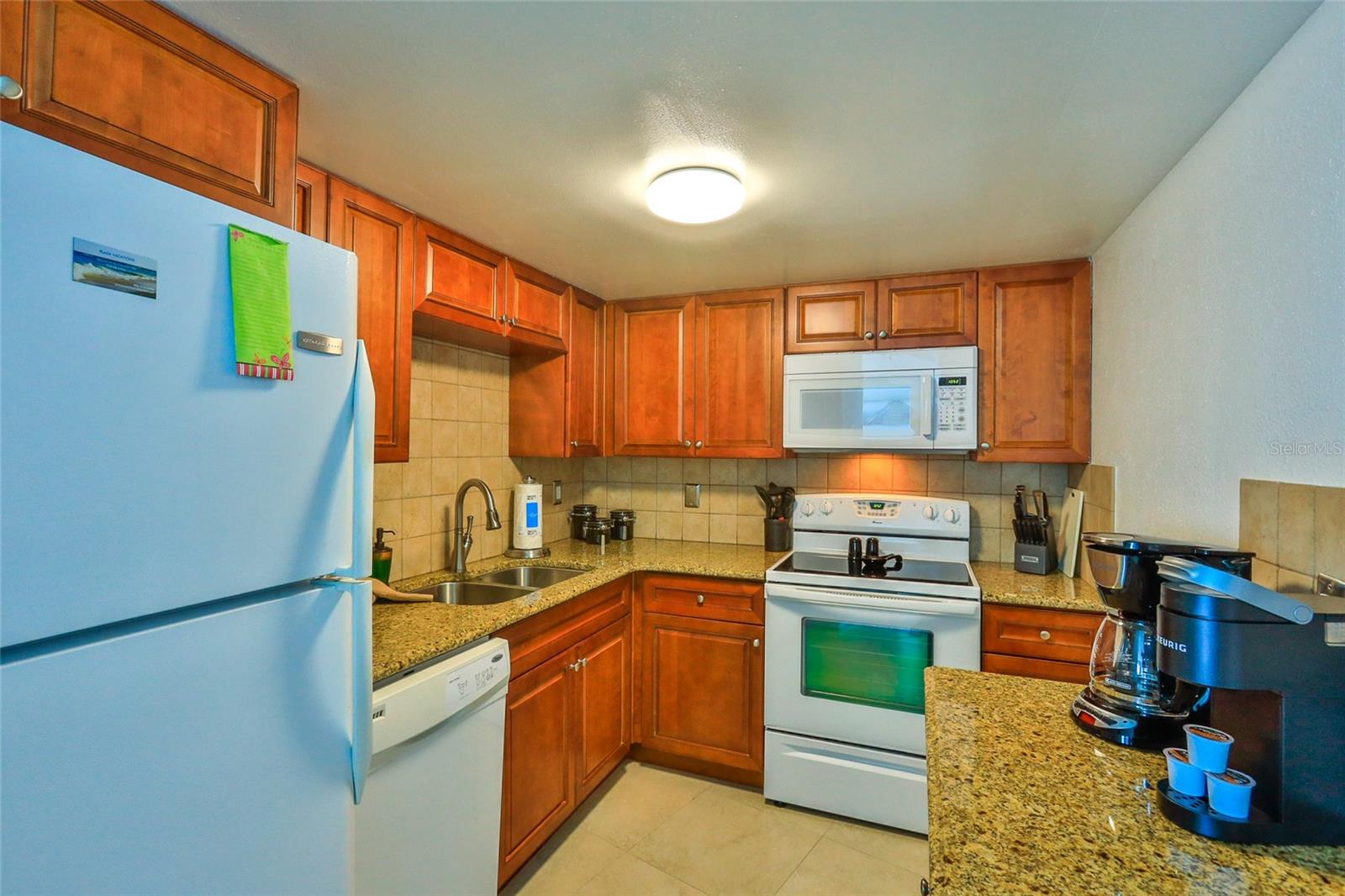 Image 13 of 31 For 2625 South Atlantic Avenue  12bsw