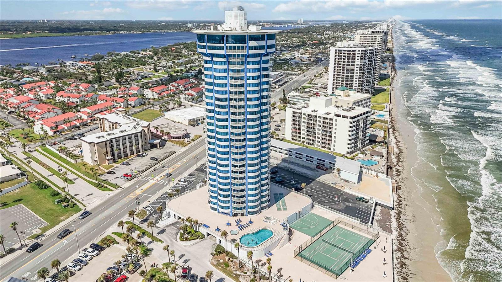 Image 35 of 53 For 2625 South Atlantic Avenue  12bsw