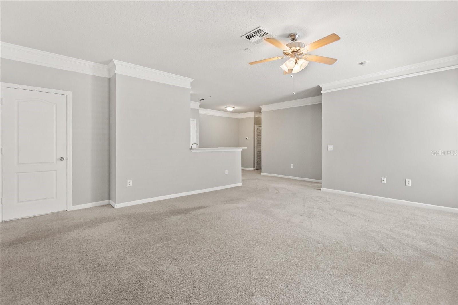 Image 10 of 26 For 8842 Villa View Circle 207