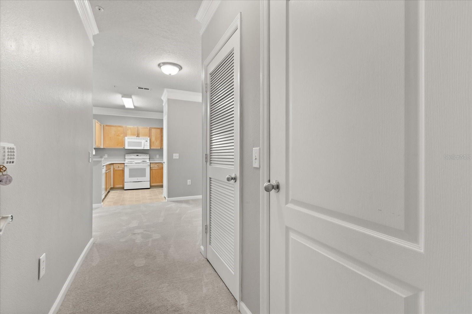 Image 11 of 26 For 8842 Villa View Circle 207