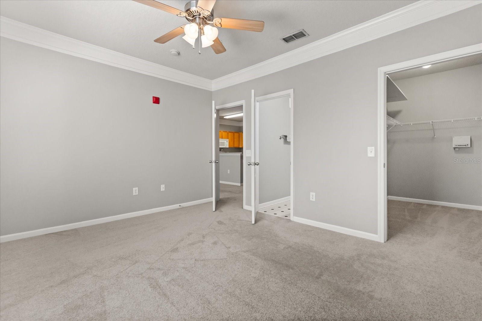 Image 12 of 26 For 8842 Villa View Circle 207