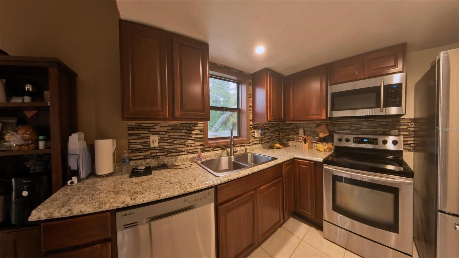 Image 14 of 36 For 209 Fairway Drive 209