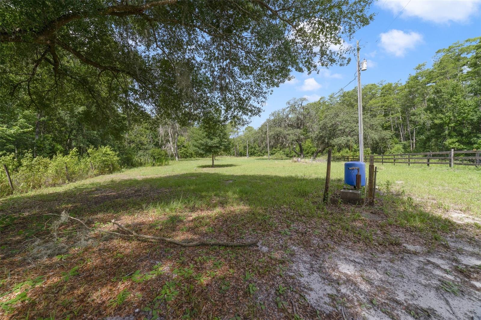 Image 9 of 11 For 8449 Bay Lake Road