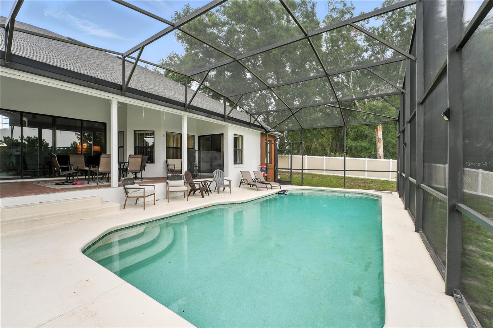 Image 4 of 46 For 6839 Hidden Glade Place