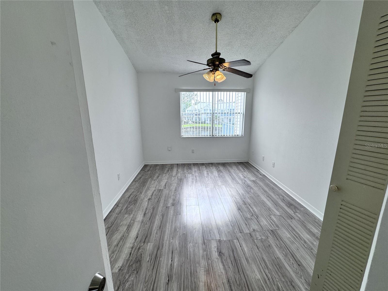 Image 10 of 18 For 2512 Woodgate Boulevard 204