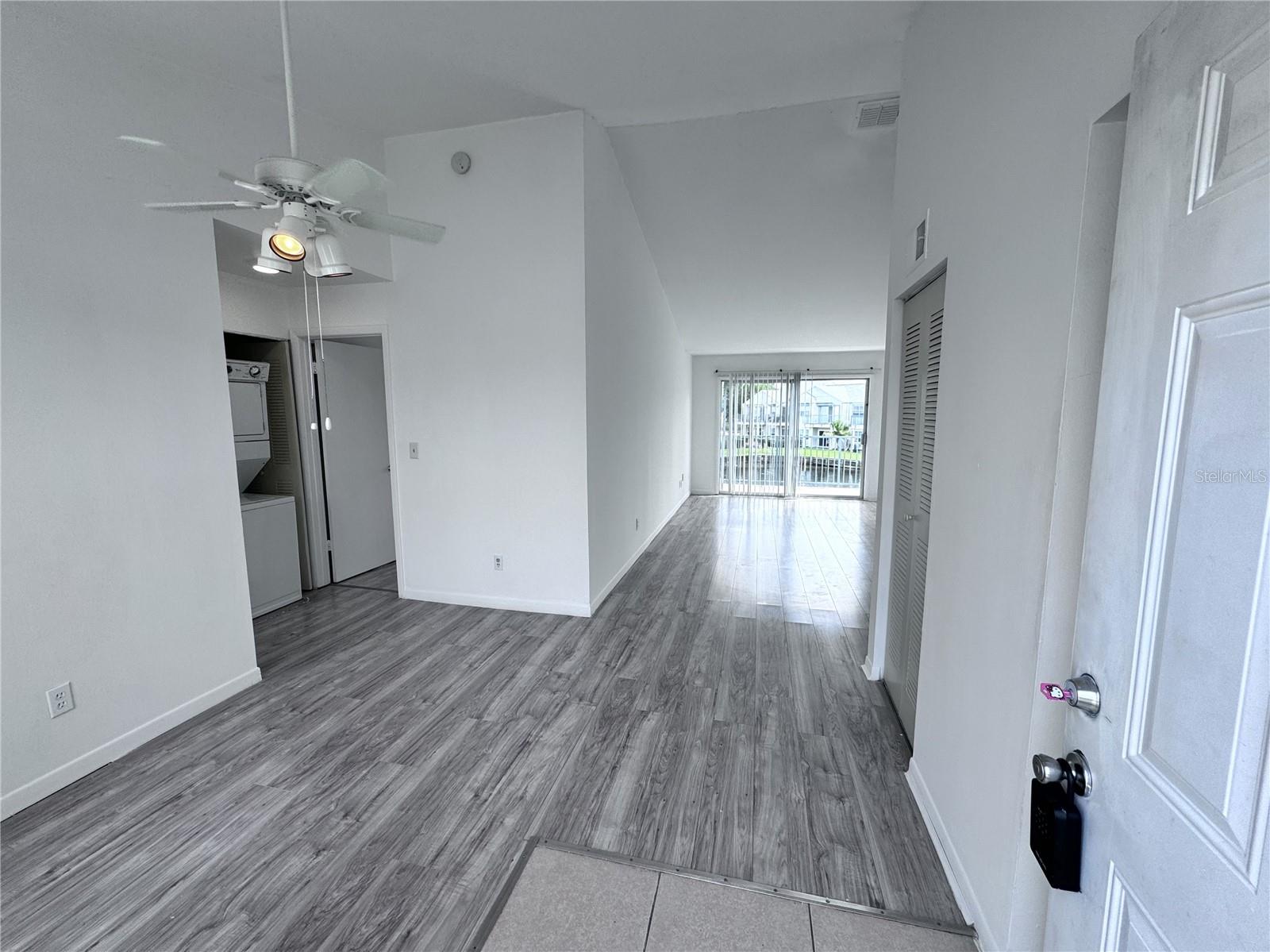 Image 2 of 18 For 2512 Woodgate Boulevard 204