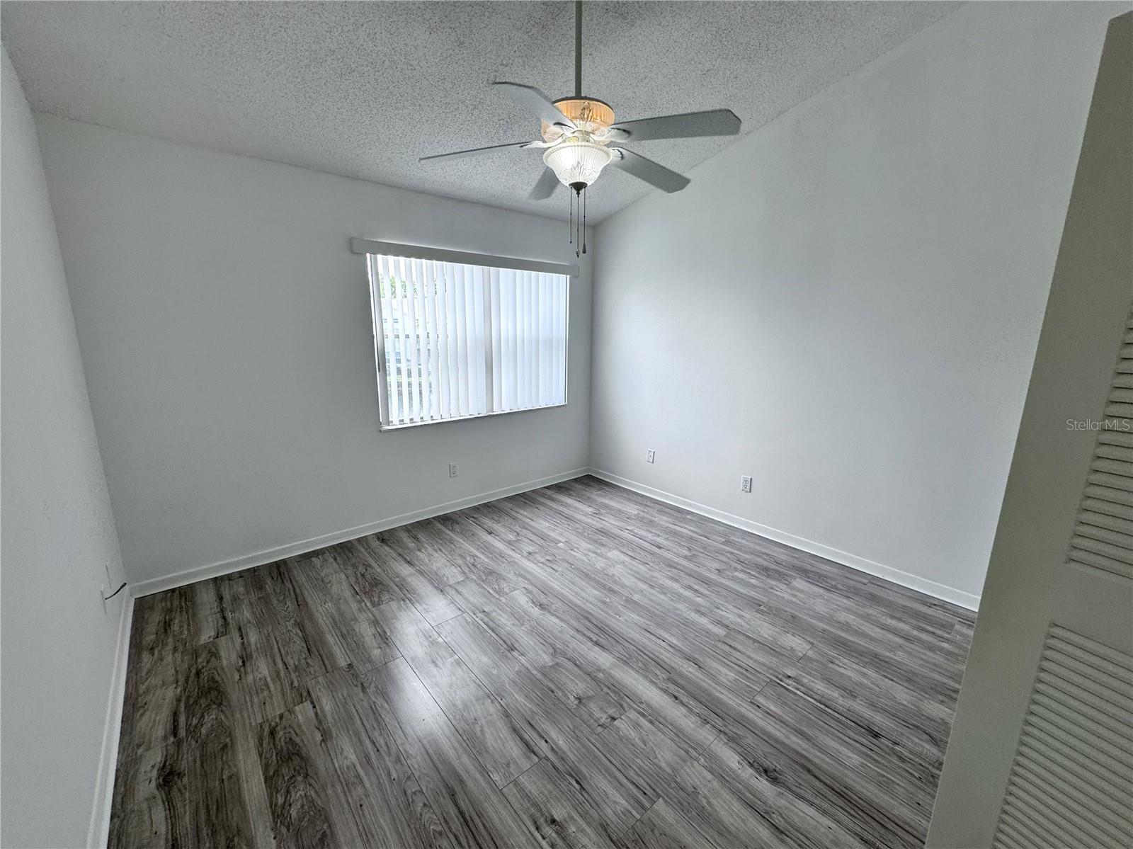 Image 6 of 18 For 2512 Woodgate Boulevard 204