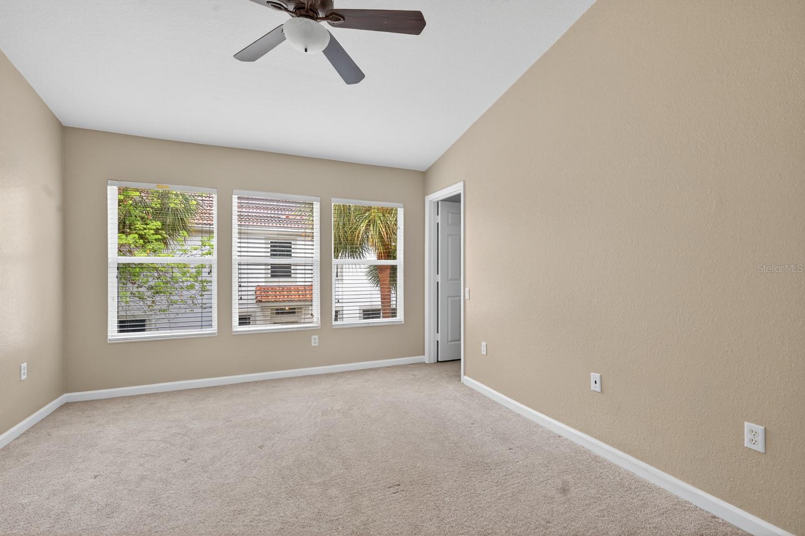 Image 10 of 20 For 7119 Showcase Lane