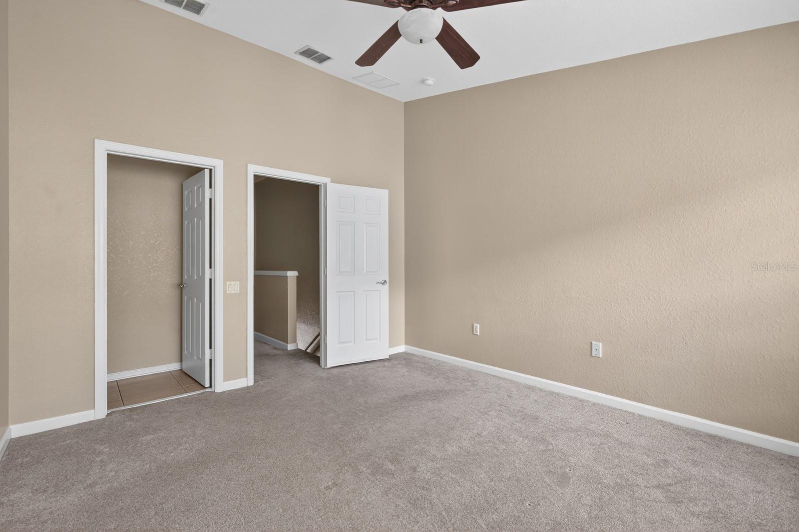 Image 11 of 20 For 7119 Showcase Lane