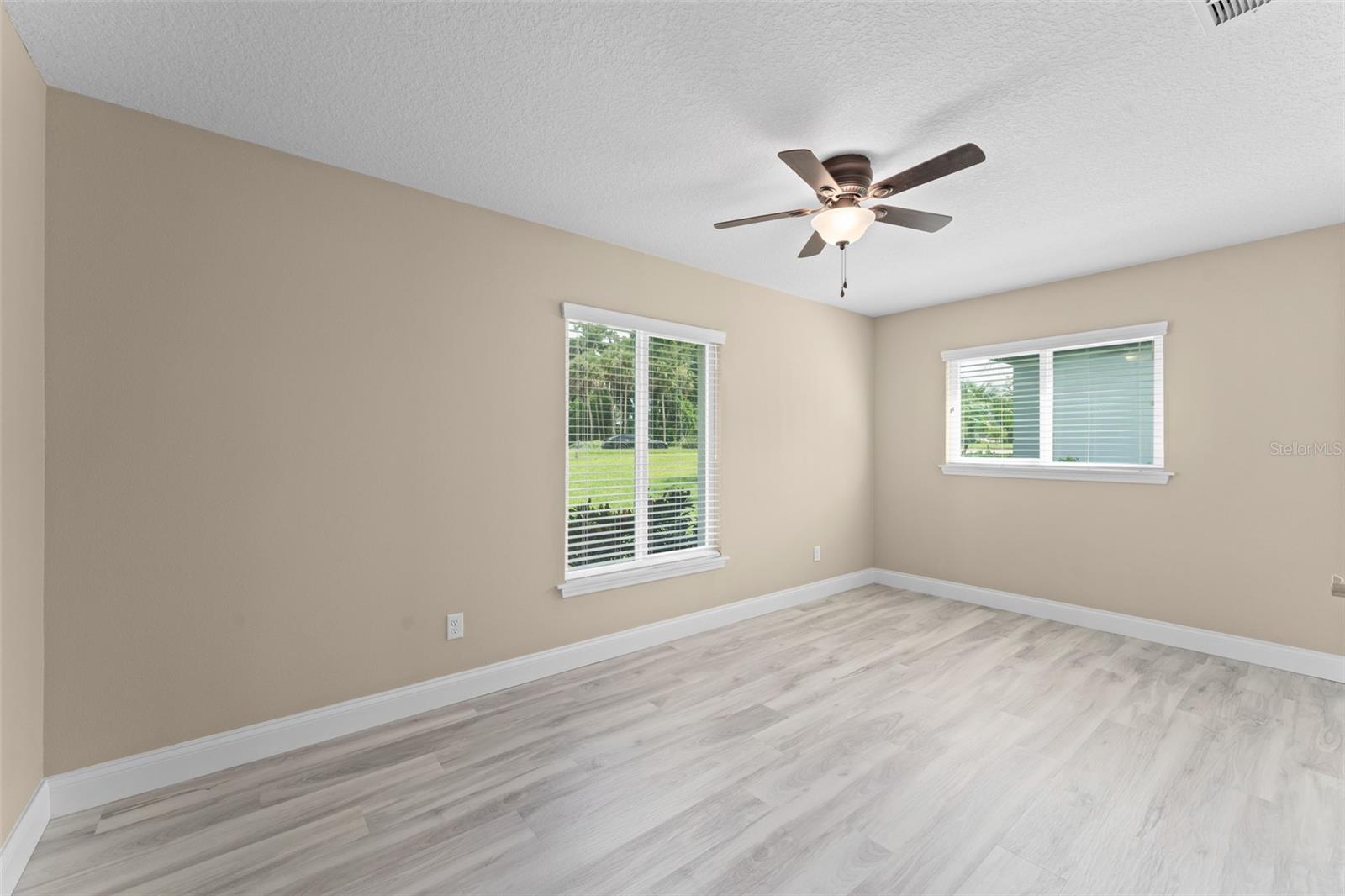 Image 43 of 53 For 1193 Errol Parkway