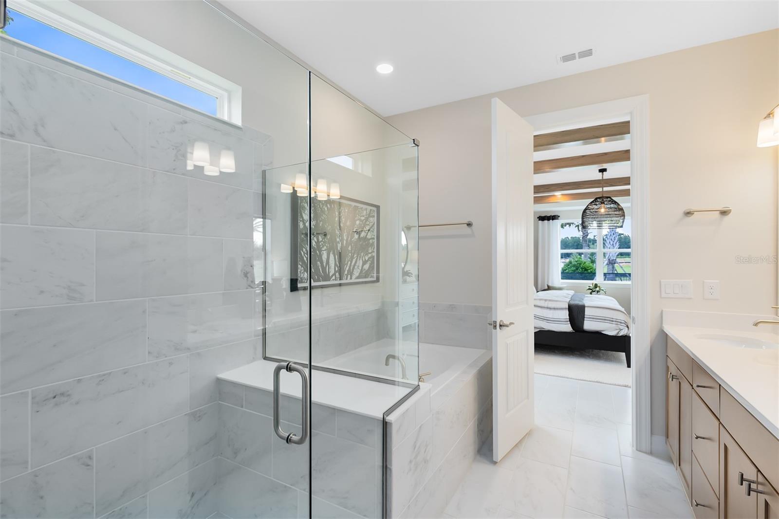 Image 18 of 29 For 5503 Banyan Bay Road