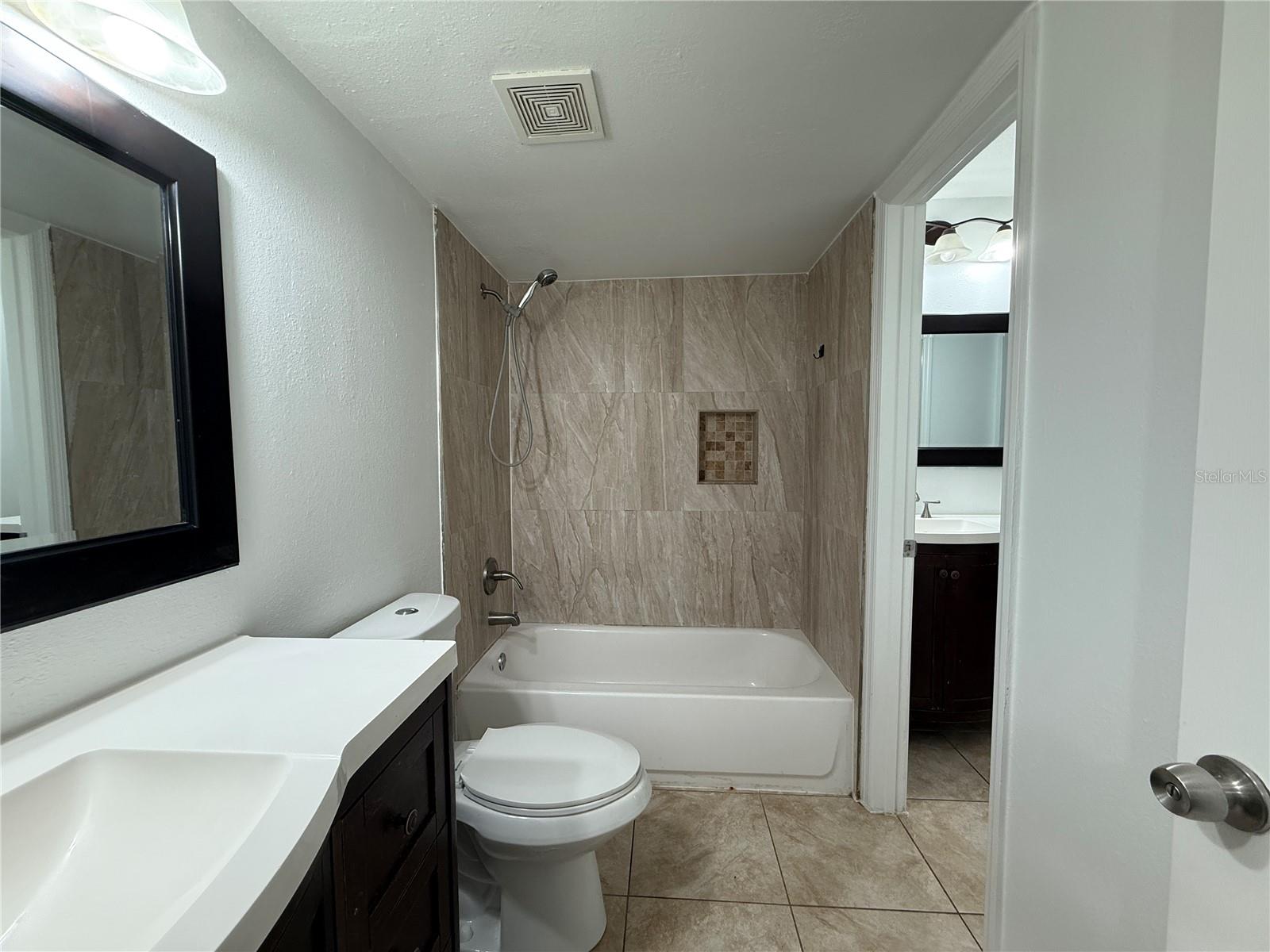 Image 13 of 27 For 238 Riverbend Drive 105