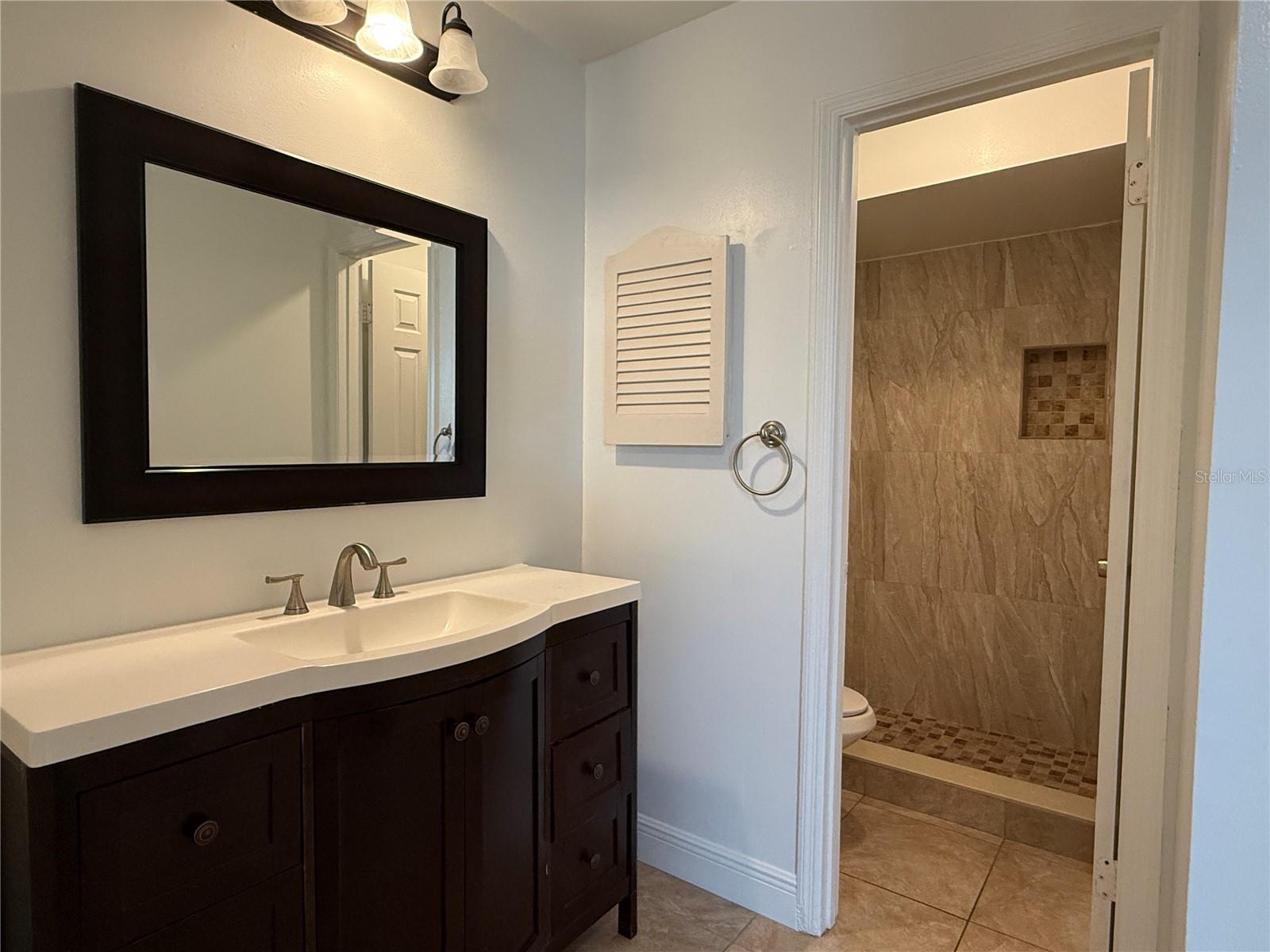 Image 20 of 27 For 238 Riverbend Drive 105