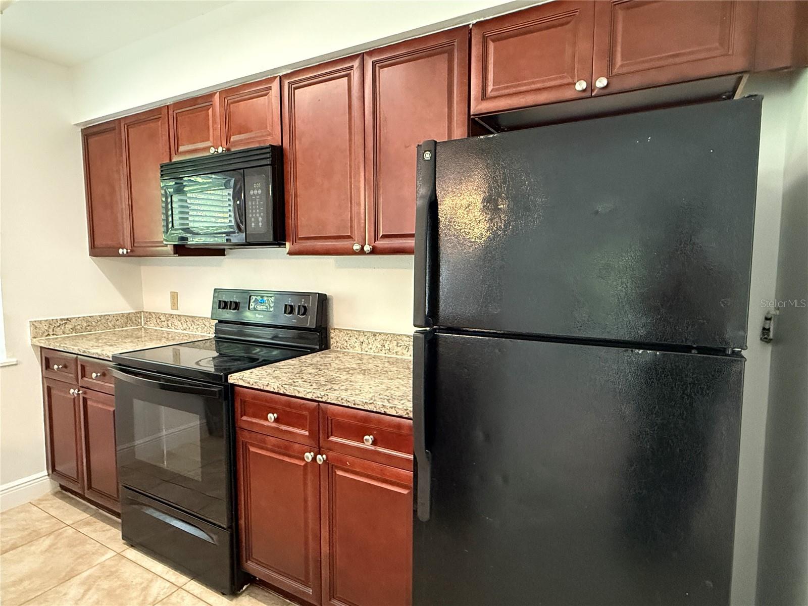 Image 9 of 27 For 238 Riverbend Drive 105