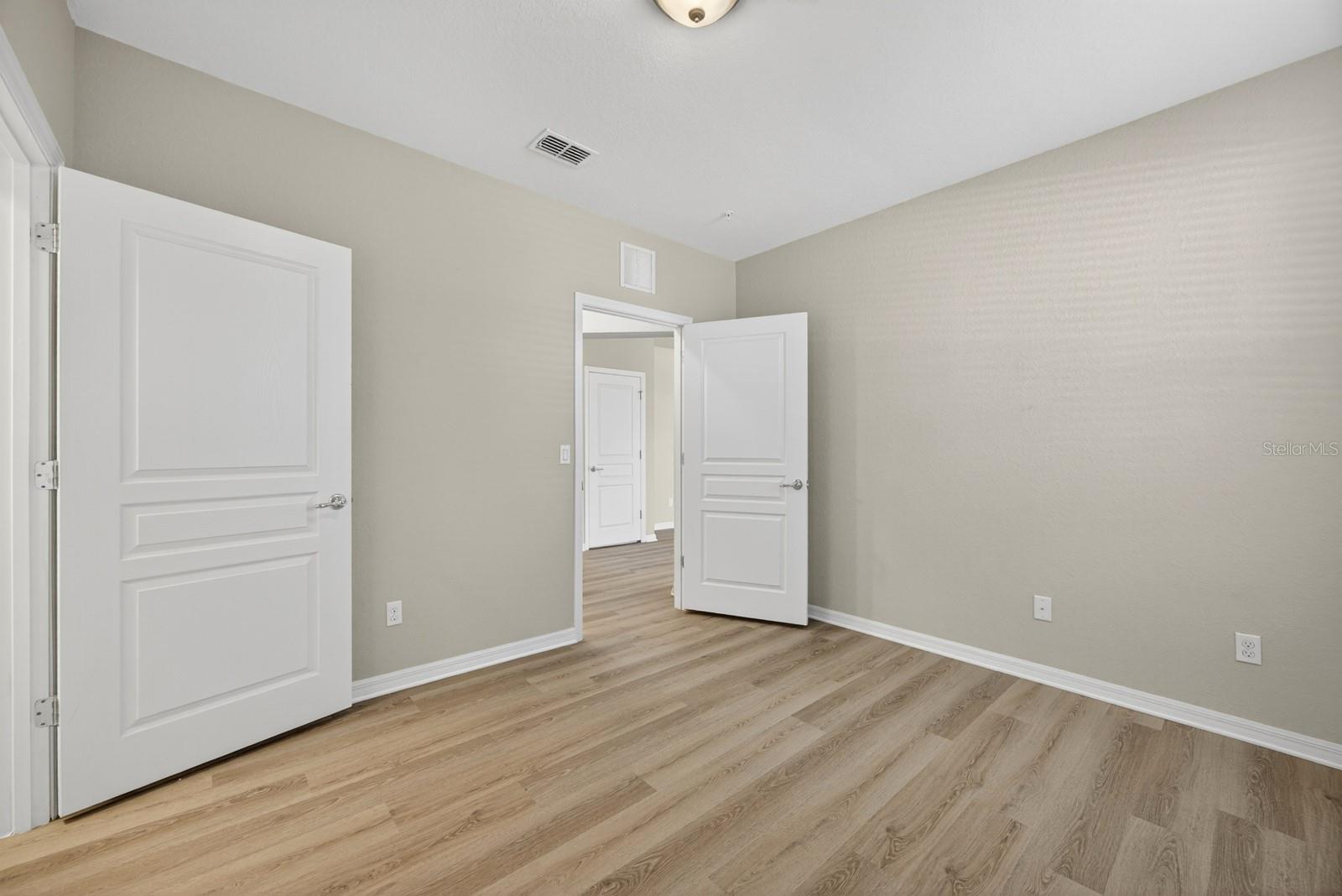 Image 18 of 41 For 8356 Bella Tierra Court