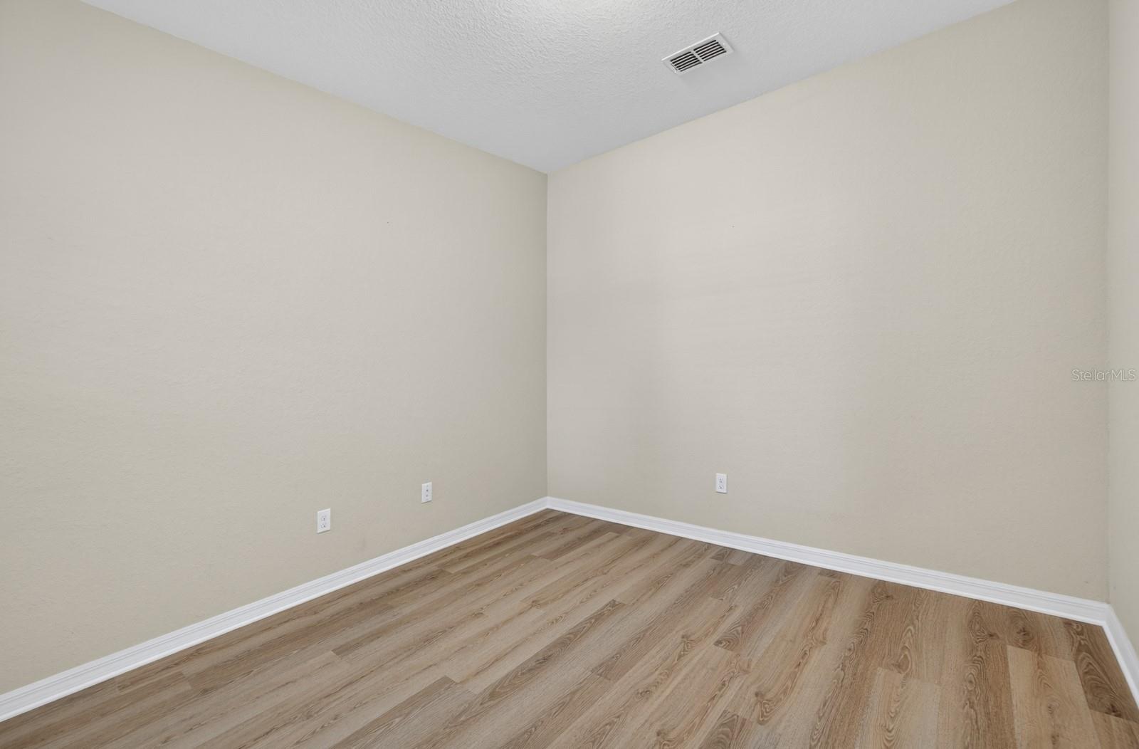 Image 22 of 41 For 8356 Bella Tierra Court