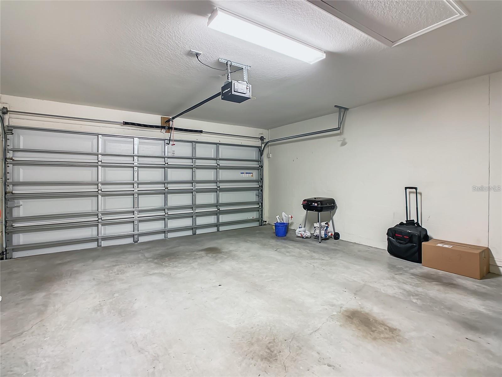 Image 17 of 22 For 2112 Bretton Ridge Boulevard