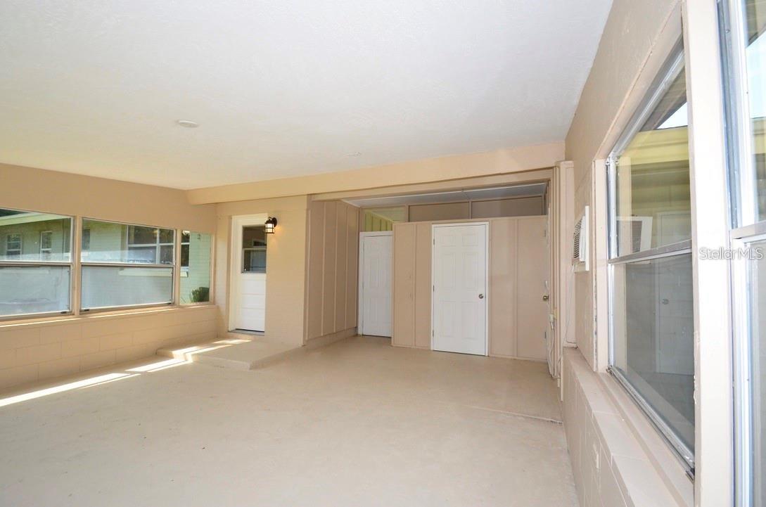 Image 21 of 26 For 615 Sarita Street