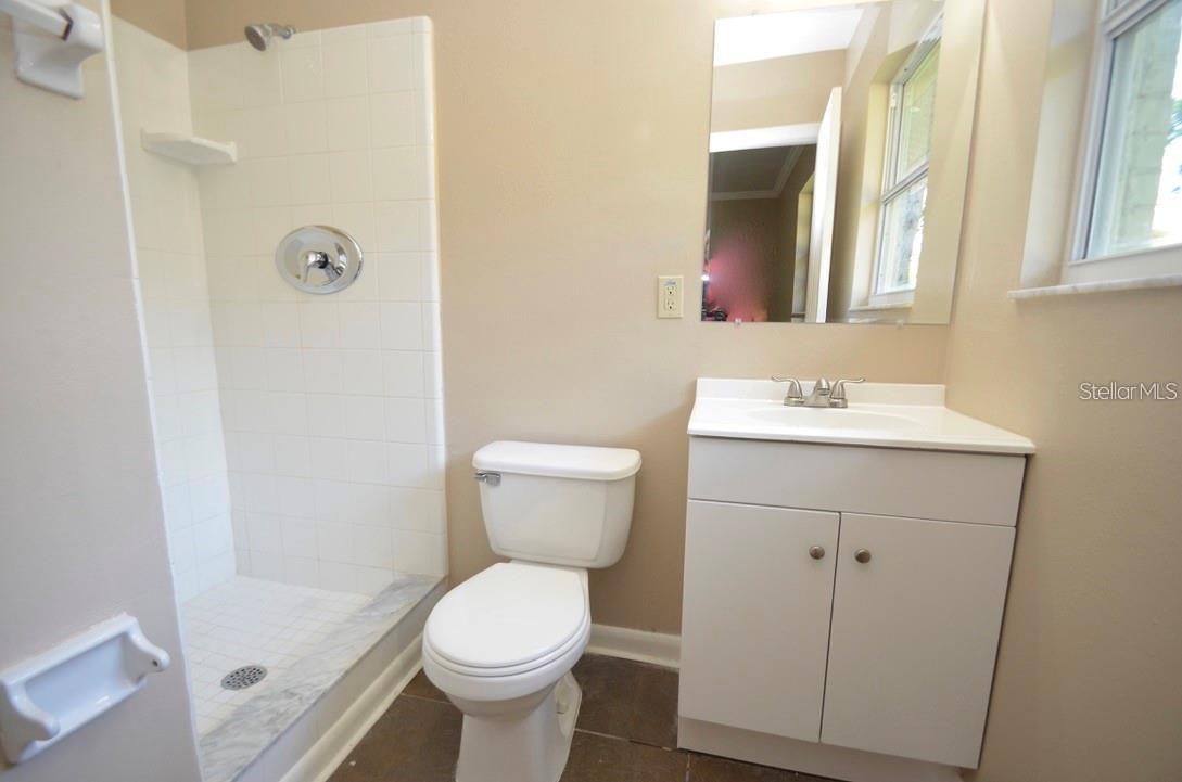 Image 5 of 26 For 615 Sarita Street