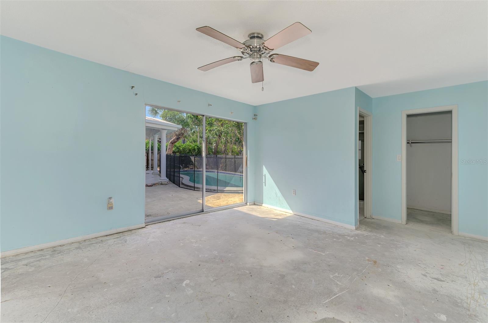Image 16 of 24 For 568 Venice Lane