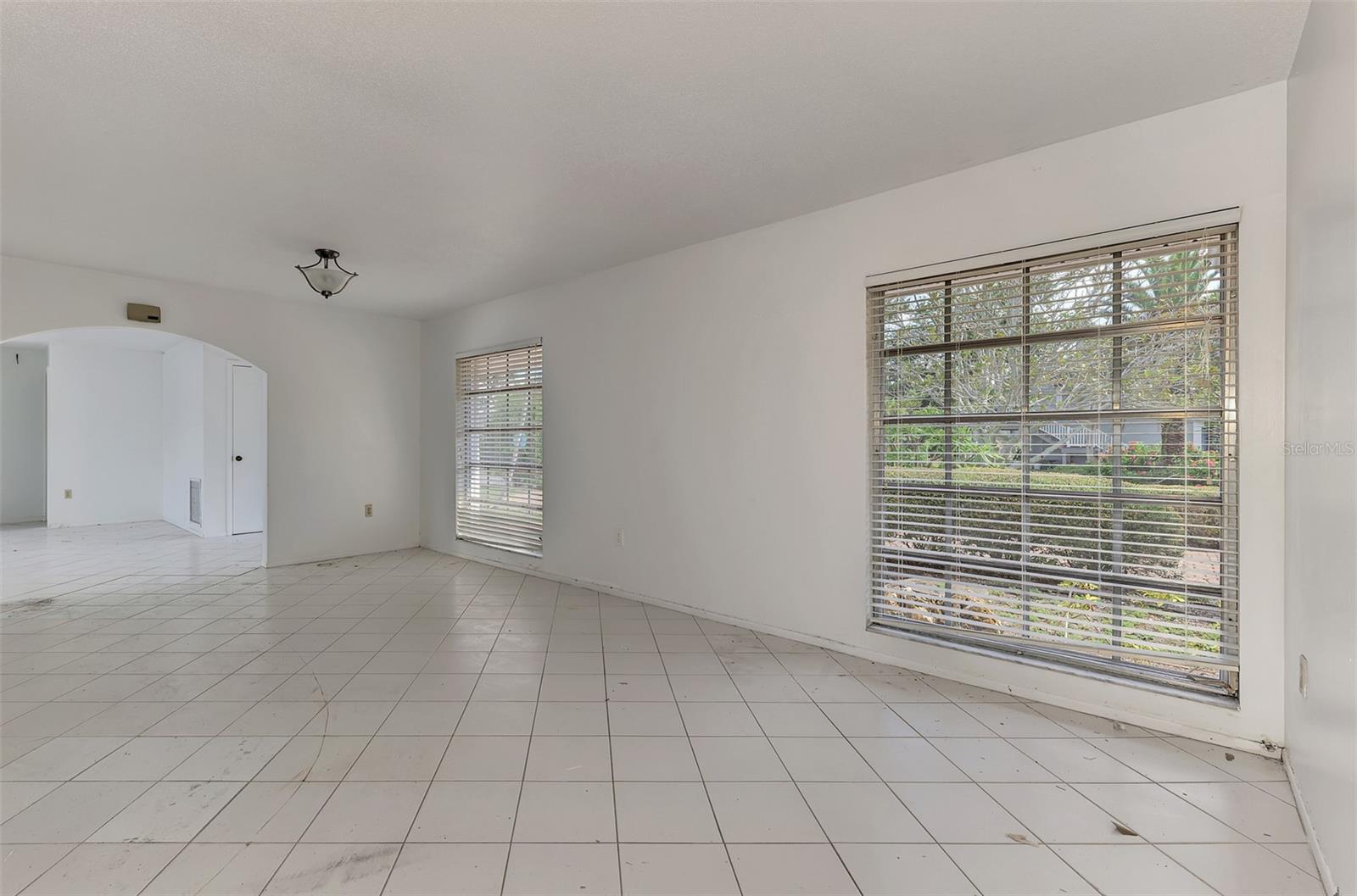 Image 6 of 24 For 568 Venice Lane