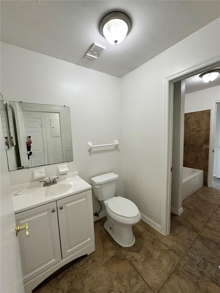 Image 14 of 18 For 463 Apopka Hills Circle